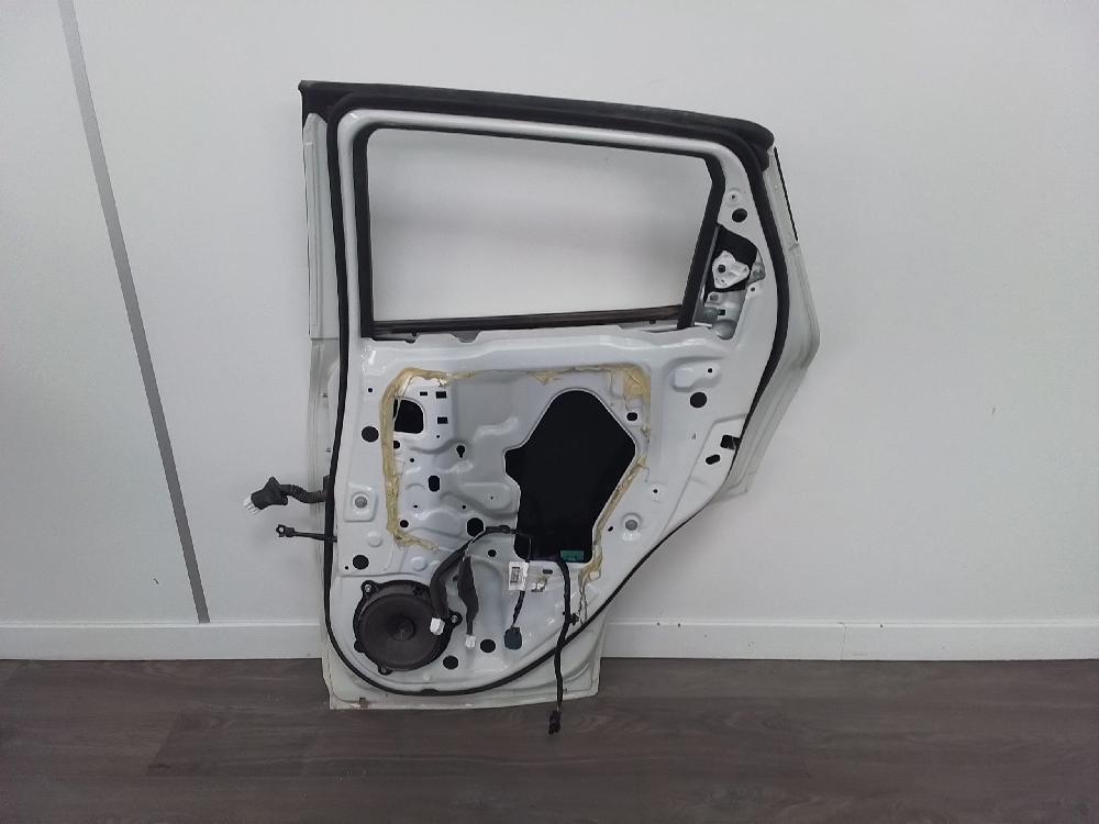 NISSAN Juke YF15 (2010-2020) Galinės dešinės durys 27381158