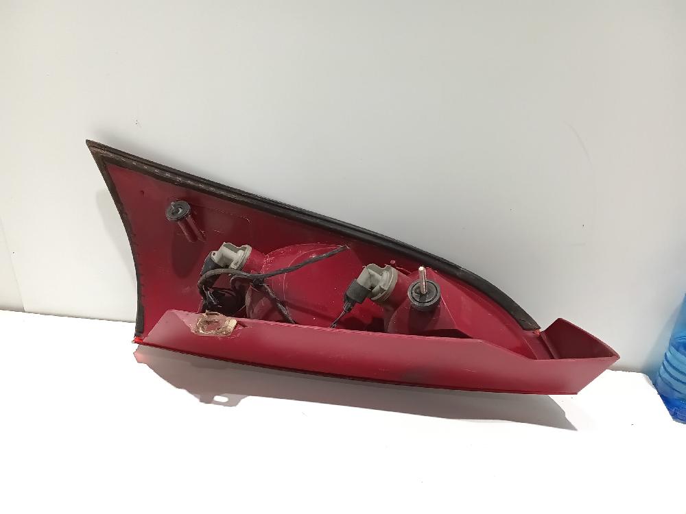 Fanale posteriore sinistro 1214223 de Ford Focus i (daw, dbw) 1998-2004 con 247556 km - pieza usada