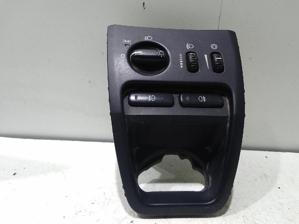 Mando luces 30739304 de Volvo Xc90 i (275) 2002-2006 con 145500 km