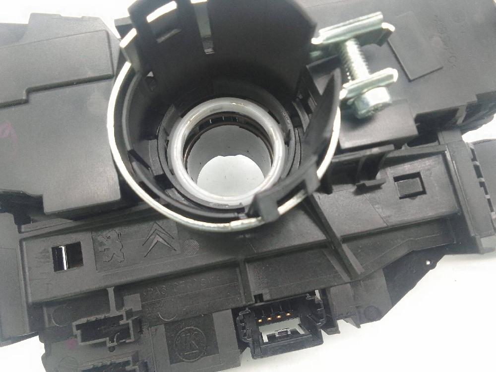 Airbagring und lichtsteuerung 98312546ZD de Peugeot 3008 suv (mc_, mr_, mj_, m4_) 2016-0 con 103500 km - pieza usada