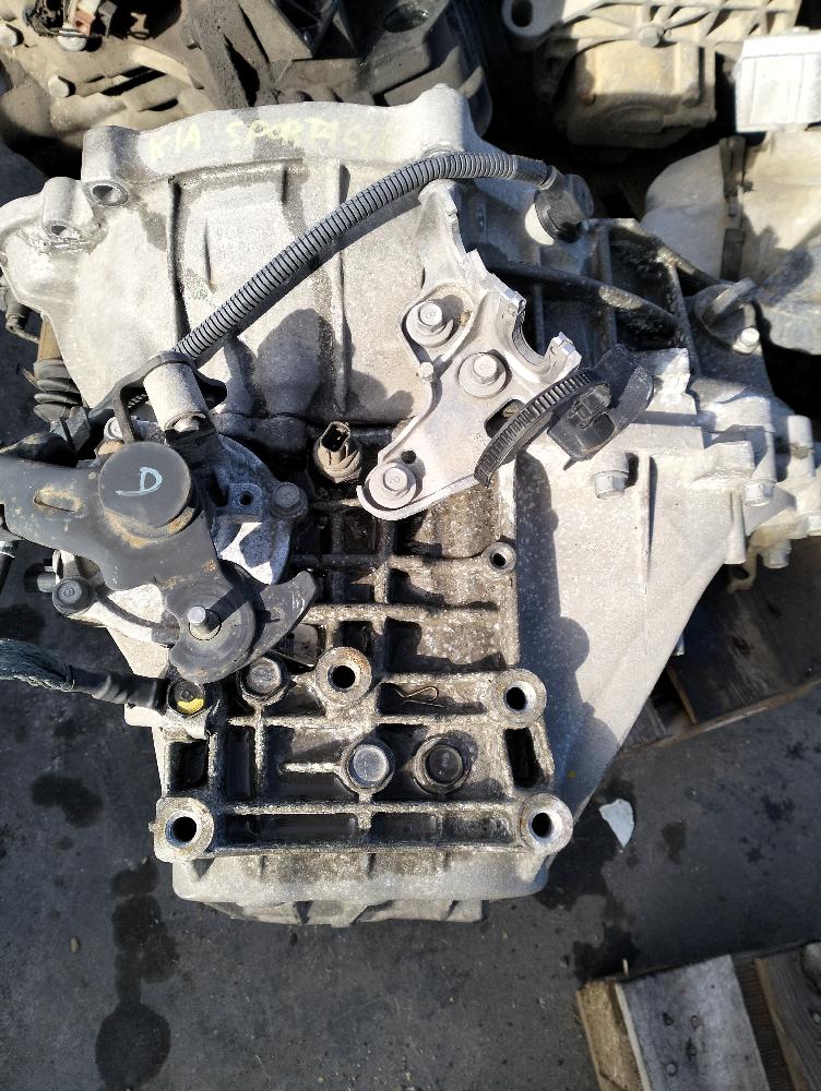 KIA Sportage 3 generation (2010-2015) Gearbox 4311132300 24404282