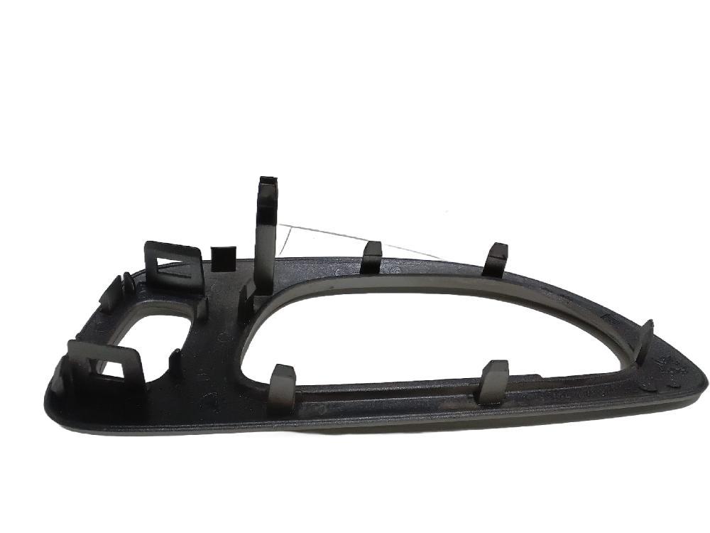 Moldura puerta trasera derecha 9634774677 de Peugeot 307 sw (3h) 2002-2008 con 220994 km - pieza usada