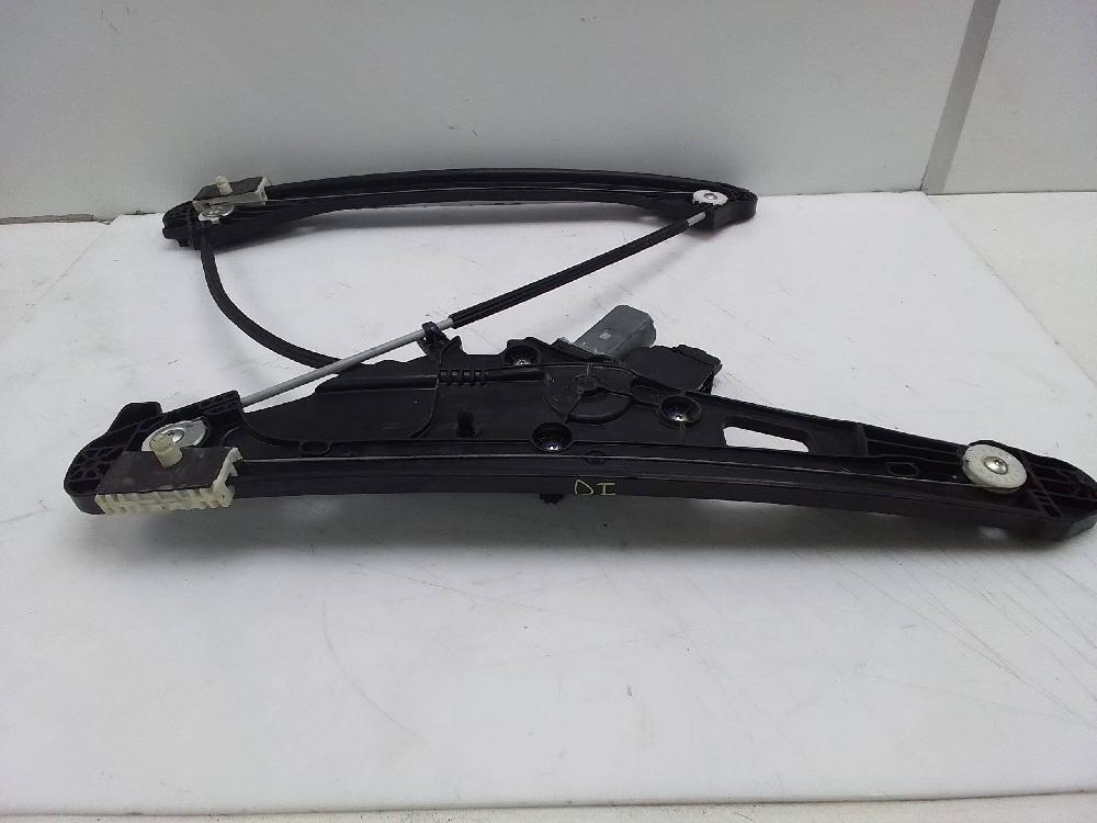 Alzacristalli anteriore sinistro 9829482380 de Peugeot 5008 (0u_, 0e_) 2009-2017 con 124500 km - pieza usada