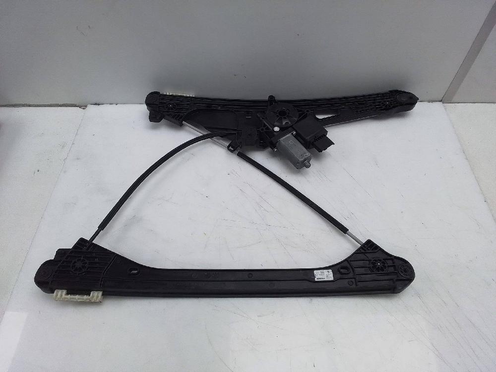 Alzacristalli anteriore sinistro 9829482380 de Peugeot 5008 (0u_, 0e_) 2009-2017 con 124500 km - pieza usada