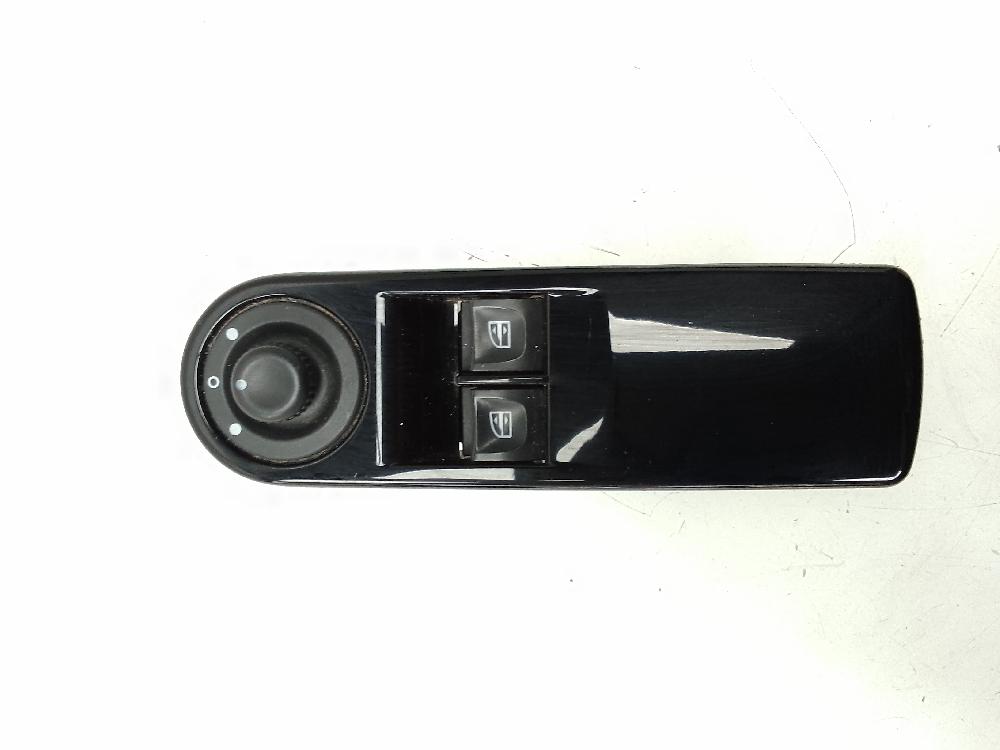 RENAULT Clio 4 generation (2012-2020) Commutateur de fenêtre de porte avant gauche 254118044R 25316769