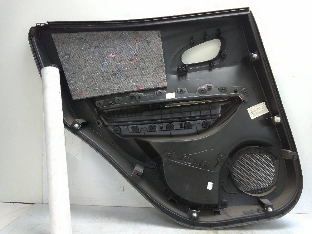 Rear door trim rh 156088701 de Renault Kadjar (ha_, hl_) 2015-0 con 116500 km - pieza usada