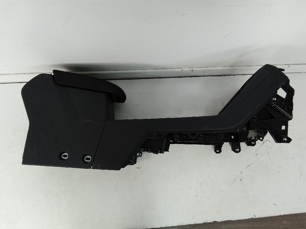 VOLKSWAGEN Tiguan 1 generation (2007-2017) Center Console 5NB863241E 24388155