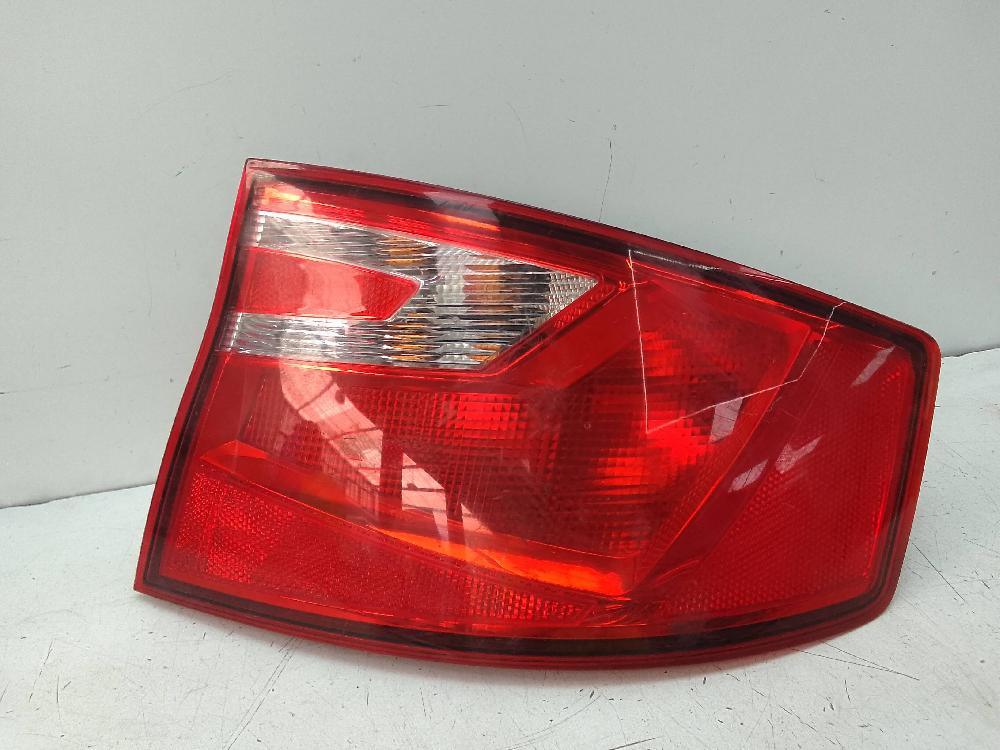 SEAT Toledo 4 generation (2012-2020) Pravé zadné svetlo 6JH945096E 26593440