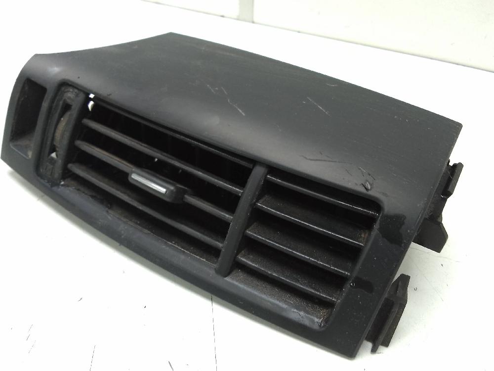 TOYOTA Verso 1 generation (2009-2015) Cabin Air Intake Grille 556700F030 26876087