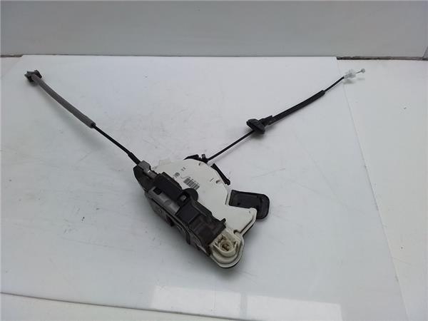 SEAT Leon 3 generation (2012-2020) Front Left Door Lock 5K1837015J 24402983