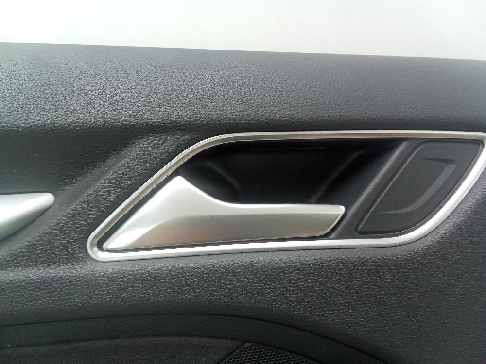 AUDI A3 8V (2012-2020) Jobb hátsó ajtó panelje Sinreferencia 24452540
