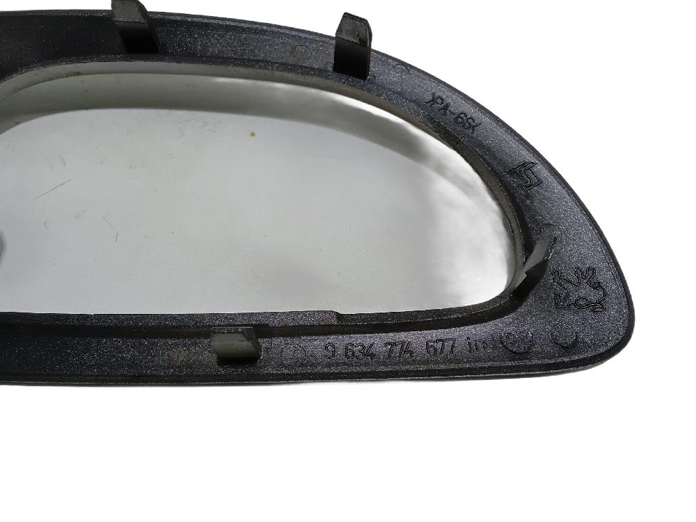 Moldura puerta trasera derecha 9634774677 de Peugeot 307 sw (3h) 2002-2008 con 220994 km - pieza usada