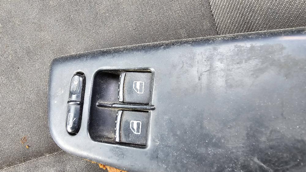 VAUXHALL Front Left Door Window Switch Sinreferencia 27381860