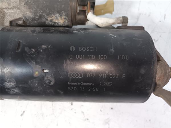 Starter motor 0001110100 de Audi A8 d2 (4d2, 4d8) 1998-2002 - pieza usada