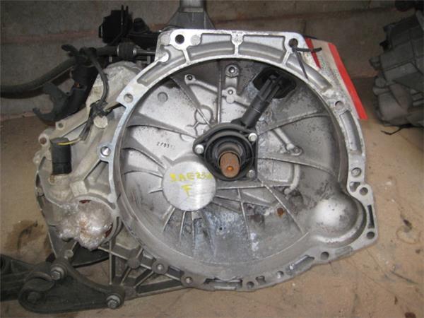 Caja de cambios 2T1R7002BG de Ford Transit connect (p65_, p70_, p80_) 2002-0 - pieza usada