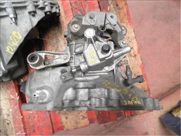 Caja de cambios A24852F17W394 de Opel Combo furgón/ranchera familiar 2005-2012 - pieza usada
