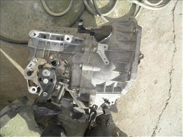 Caja de cambios 2T1R7002Bg de Ford Transit connect (p65_, p70_, p80_) 2002-0 - pieza usada