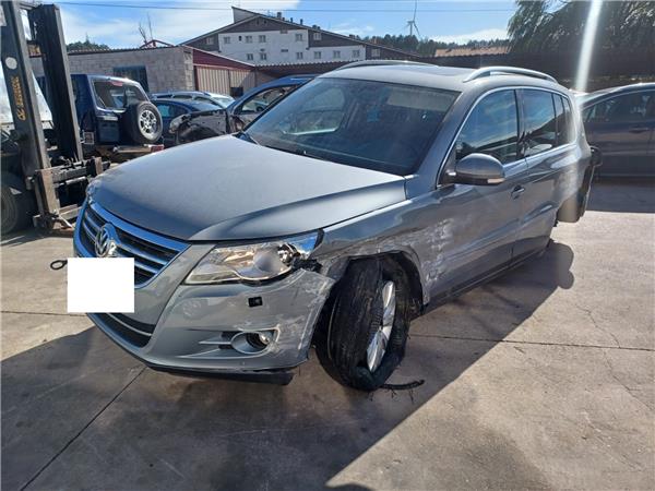 VOLKSWAGEN Tiguan 1 generation (2007-2017) Främre höger hjulnav 1K0407256AA 21804831