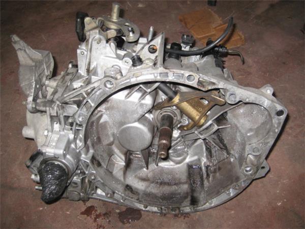 Caja de cambios RHZ (DW10ATED) 20LM23 de Citroen C5 i (dc_) 2001-2004 - pieza usada