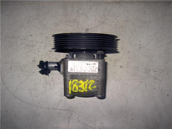 VOLVO XC90 1 generation (2002-2014) Ohjaustehostimen pumppu 30665098 26839319