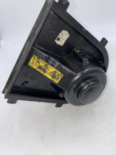 VOLKSWAGEN Bora 1 generation (1998-2005) Sildītāja ventilators F667325R 19950224