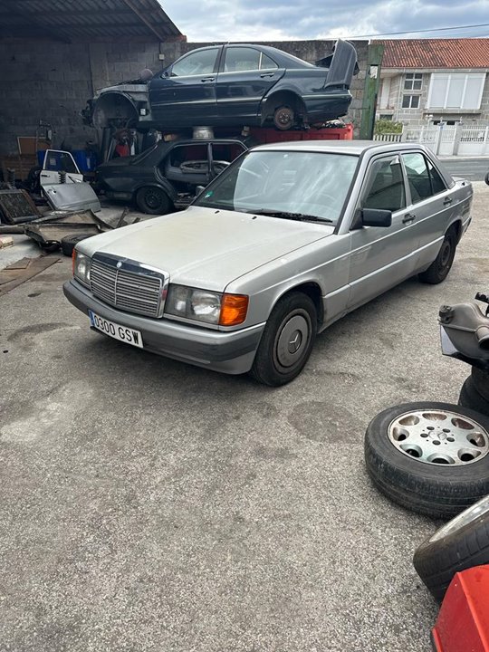 MERCEDES-BENZ 190 (W201) 1 generation (1982-1993) Toinen osa 2018870583 24886264