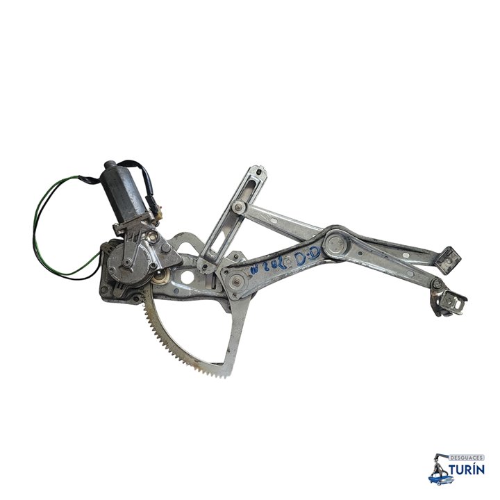 ROVER C-Class W202/S202 (1993-2001) Moteur de commande de vitre de porte avant droite 0130821639 19959133