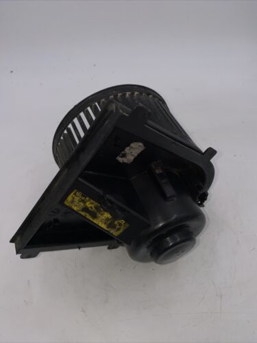 VOLKSWAGEN Bora 1 generation (1998-2005) Heater Blower Fan F667325R 19950224