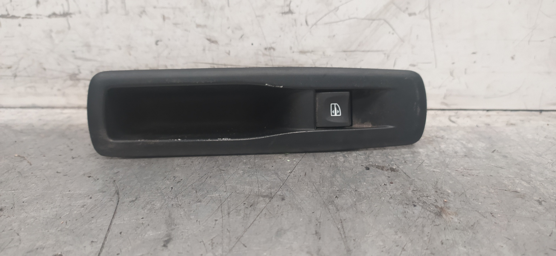 RENAULT Megane 3 generation (2008-2020) Rear Right Door Window Control Switch 829500004R 23363385