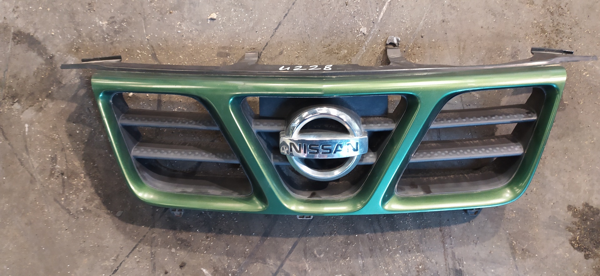 NISSAN X-Trail T30 (2001-2007) Radiatora reste 623108H700 20109751