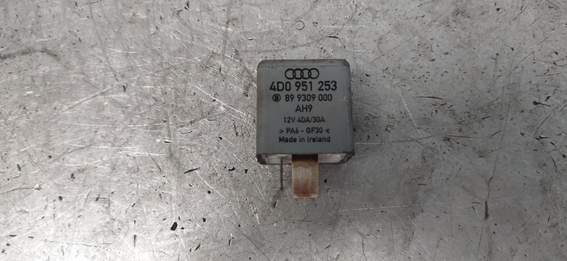 VOLKSWAGEN Passat B5 (1996-2005) Relays 4D0951253,899309000 25966286