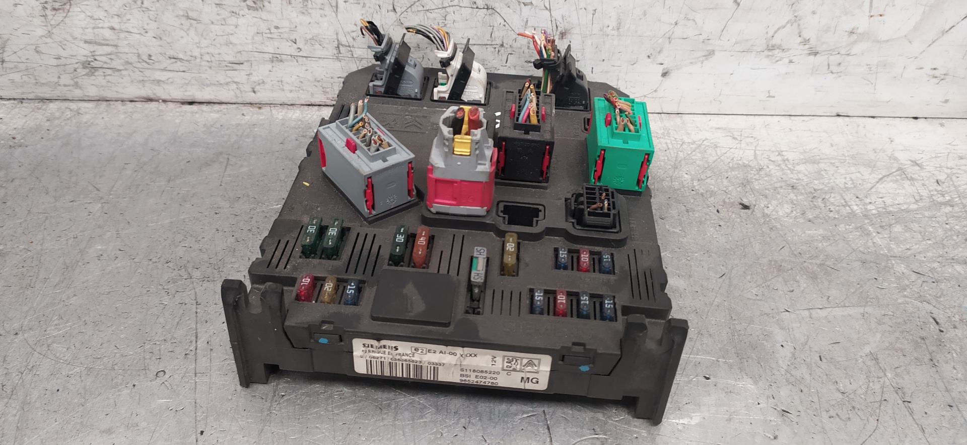 RENAULT Fuse Box 9652474780, S118085220 23838125