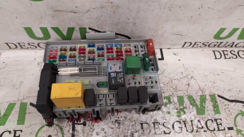 OPEL Astra H (2004-2014) Fuse Box 9685661 25905938