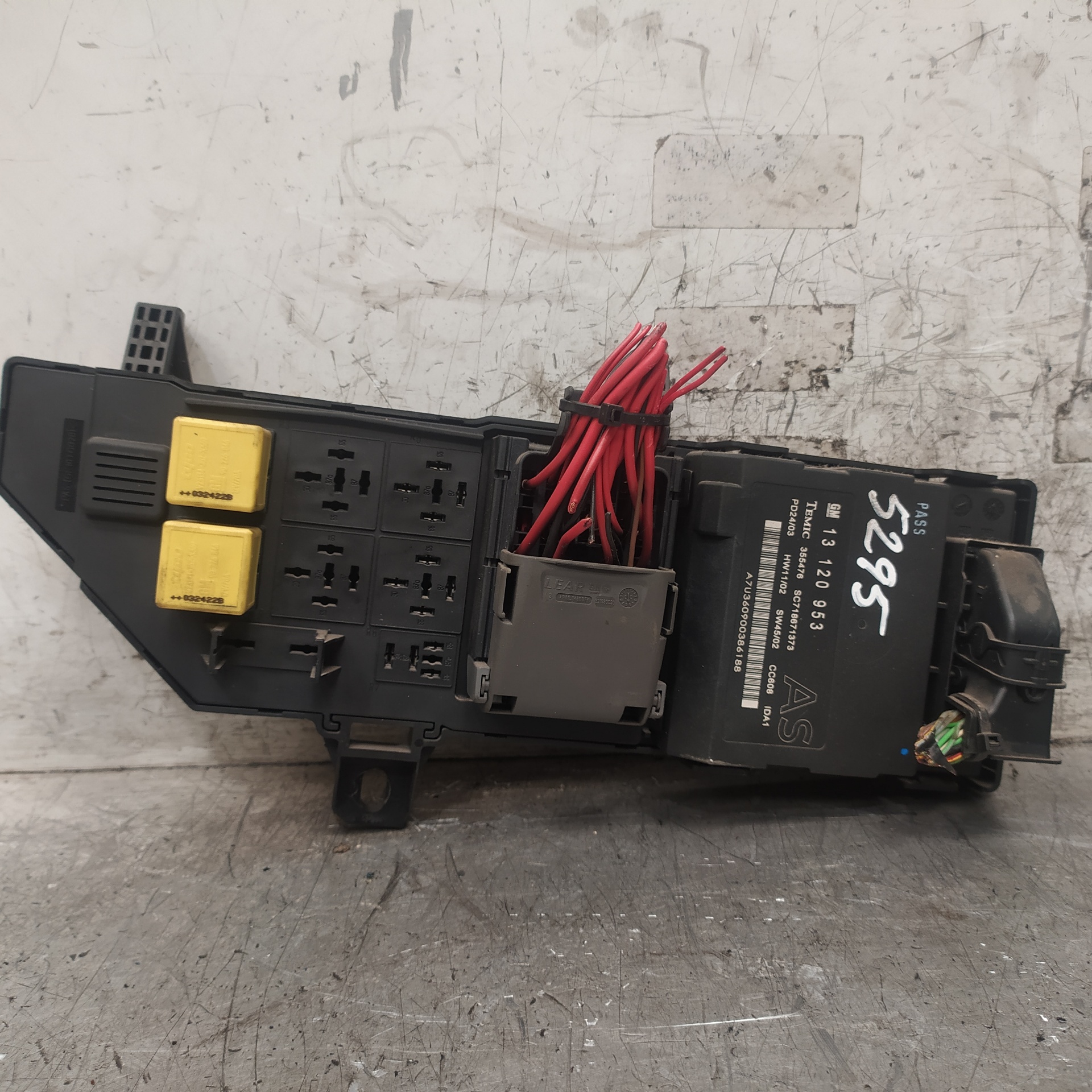 ACURA Fuse Box 13120953 25436564