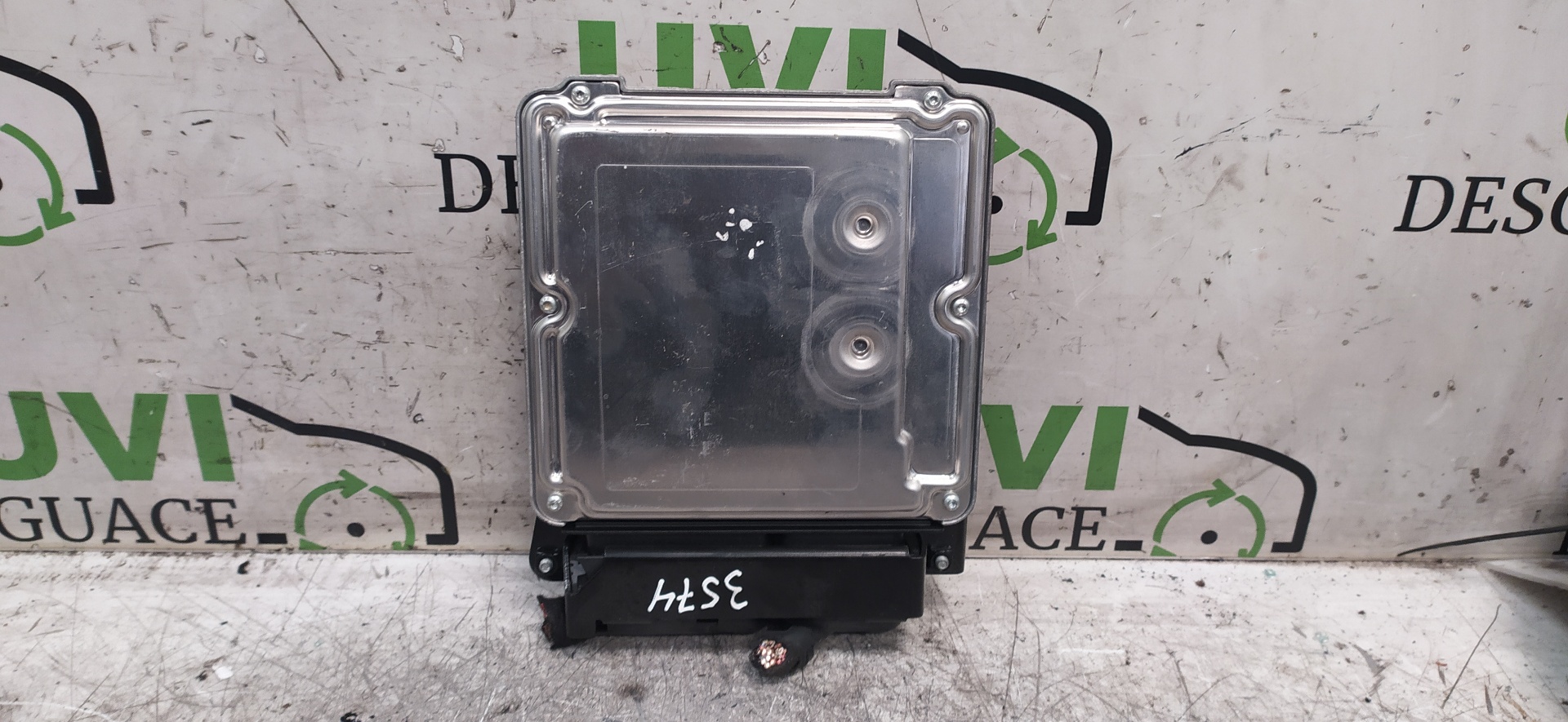 SUZUKI A4 B6/8E (2000-2005) Moottorin ohjausyksikkö ECU 03G906016JD,0281012654 20044214