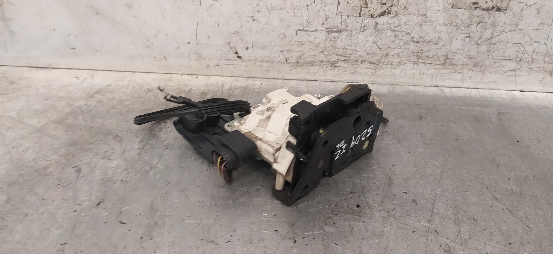 SEAT Altea 1 generation (2004-2013) Front Left Door Lock 25967682