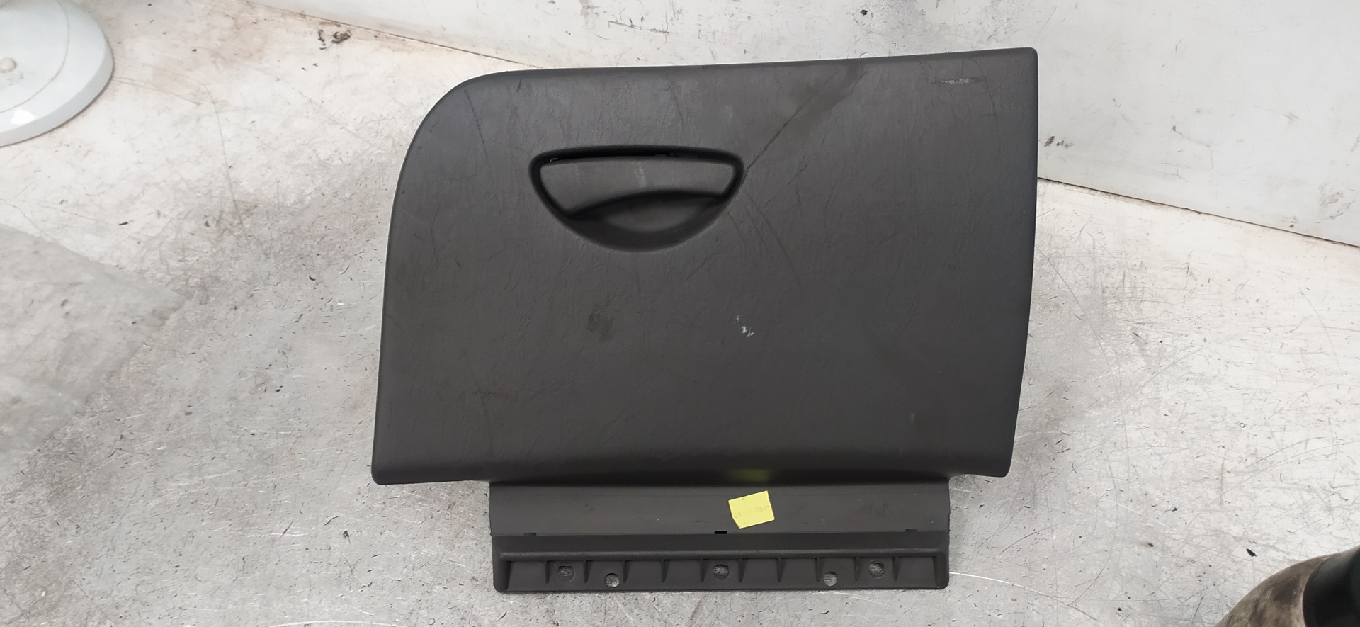 FORD Focus 1 generation (1998-2010) Glove Box 20105842