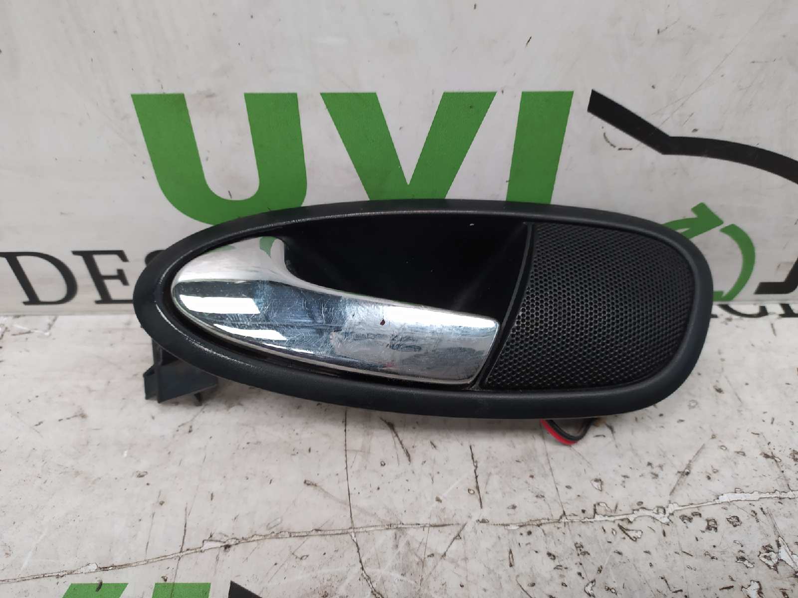 CHEVROLET Cadru mâner interior ușă stânga față 5P0837113 25905700