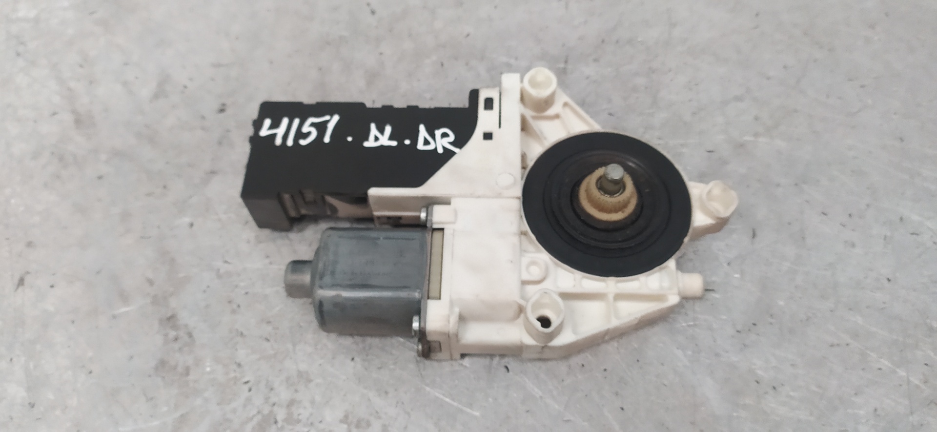 PEUGEOT 407 1 generation (2004-2010) Front Right Door Window Control Motor 9656859880, 1137328126 20091940