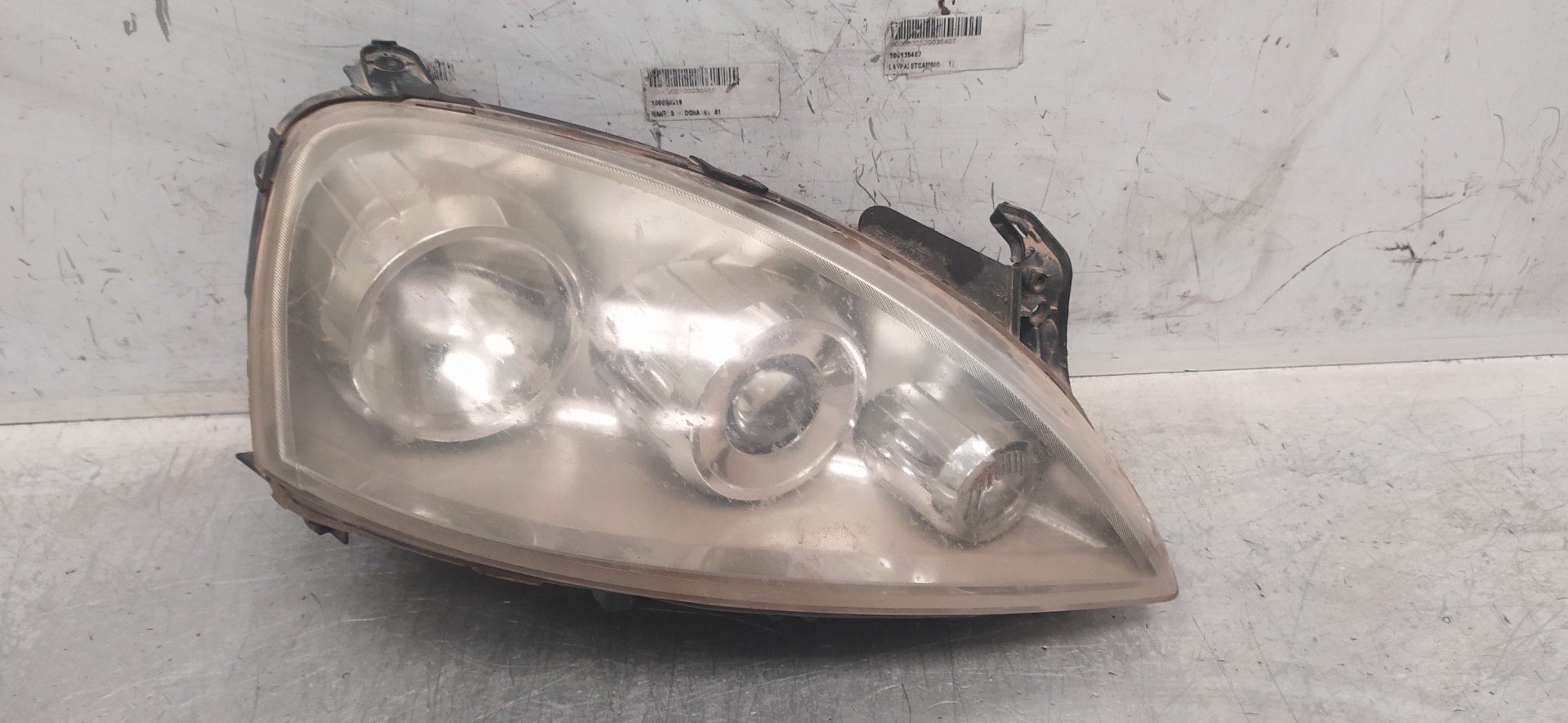 OPEL Combo C (2001-2011) Front Right Headlight 13237262 25966863