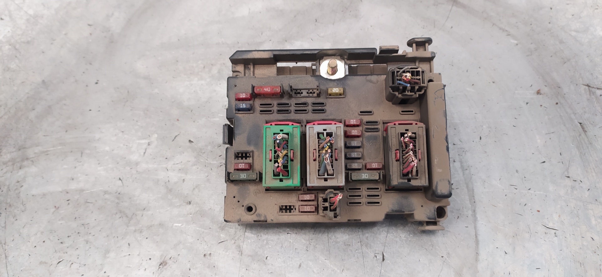 MITSUBISHI 307 1 generation (2001-2008) Fuse Box 9643538180 20111948