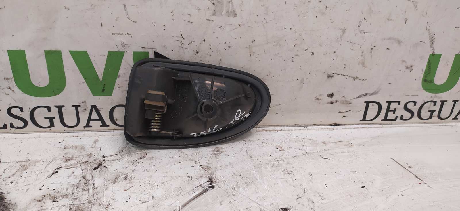 RENAULT Trafic 2 generation (2001-2015) Left Rear Internal Opening Handle 8200004828 20008136