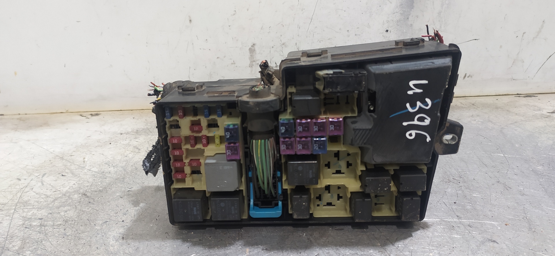 MAZDA 3 BK (2003-2009) Fuse Box 3M5T14A142AB 20110813