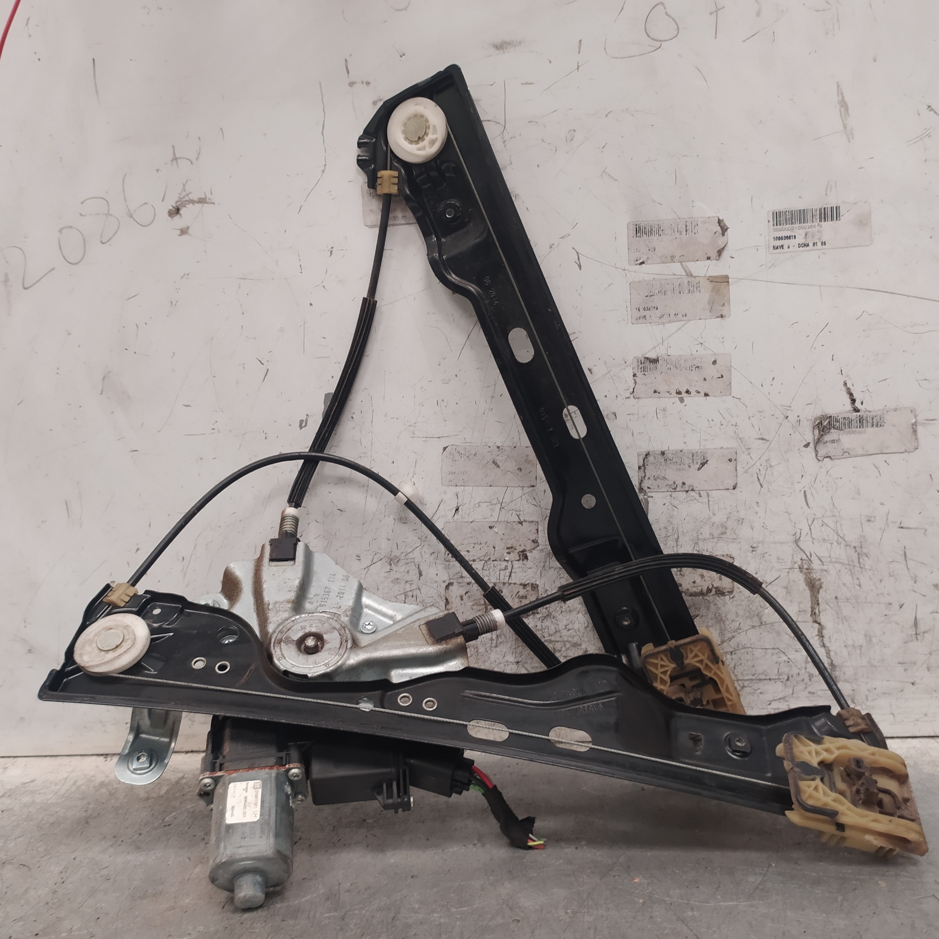 OPEL Astra J (2009-2020) Front Left Door Window Regulator 13350757 25917507