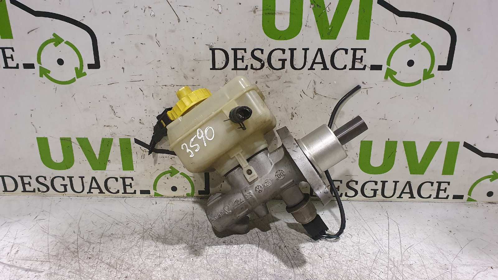 PEUGEOT Bora 1 generation (1998-2005) Brake Cylinder 1J1611301B,1J1611349 20029697