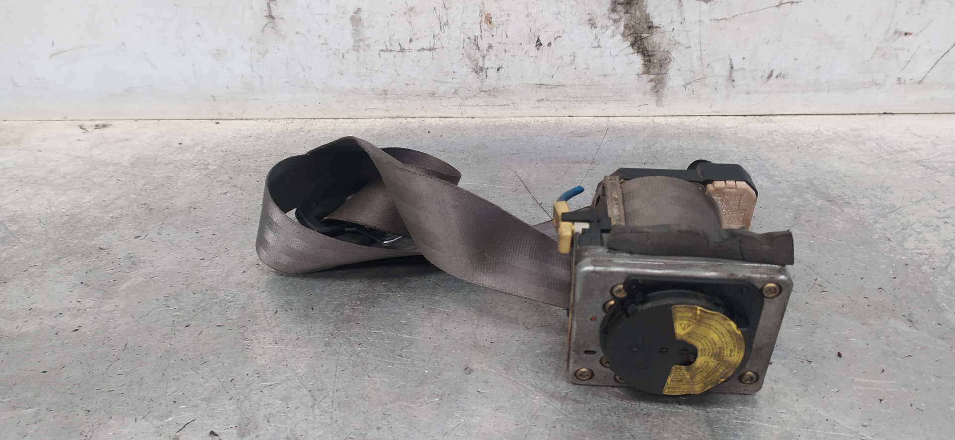 NISSAN Leon 1 generation (1999-2005) Front Right Seatbelt 1M0857706A 20119094