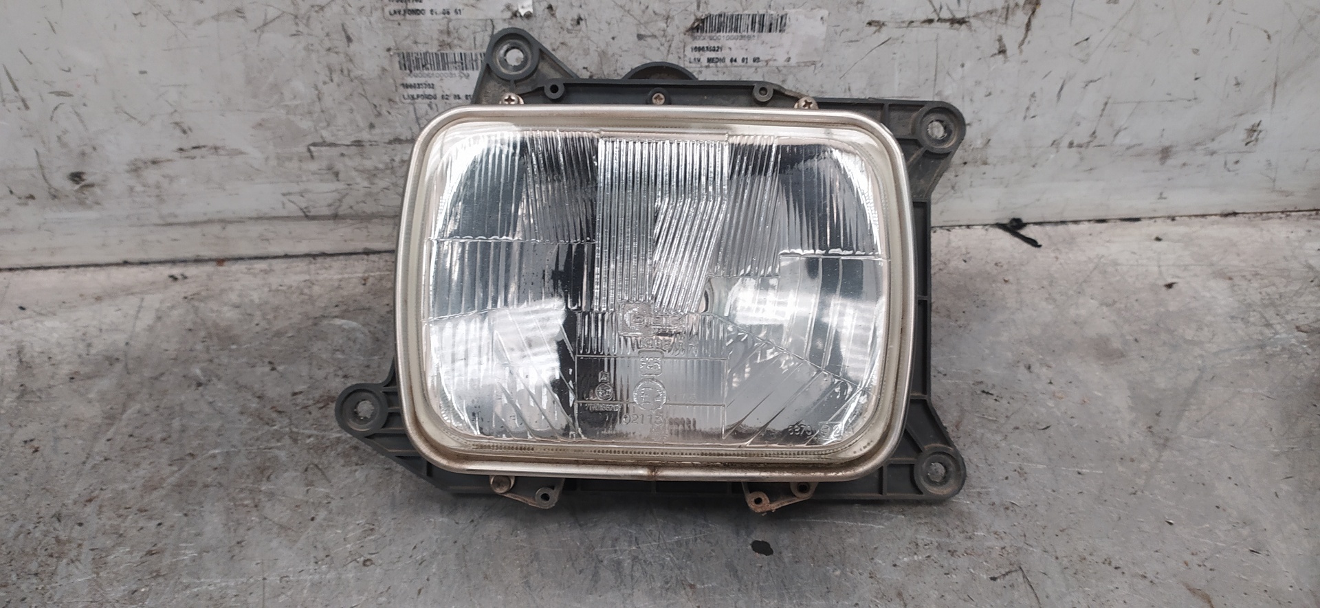 NISSAN 2 generation (2007-2014) Front Left Headlight 25772579