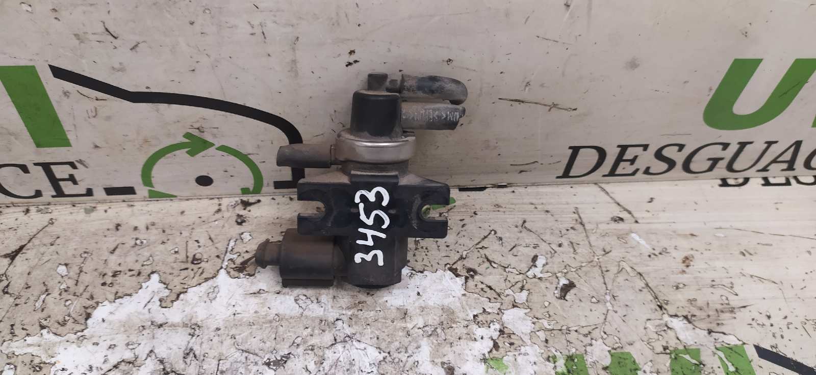 SEAT Cordoba 2 generation (1999-2009) Solenoid Valve 1J0906627 23365267