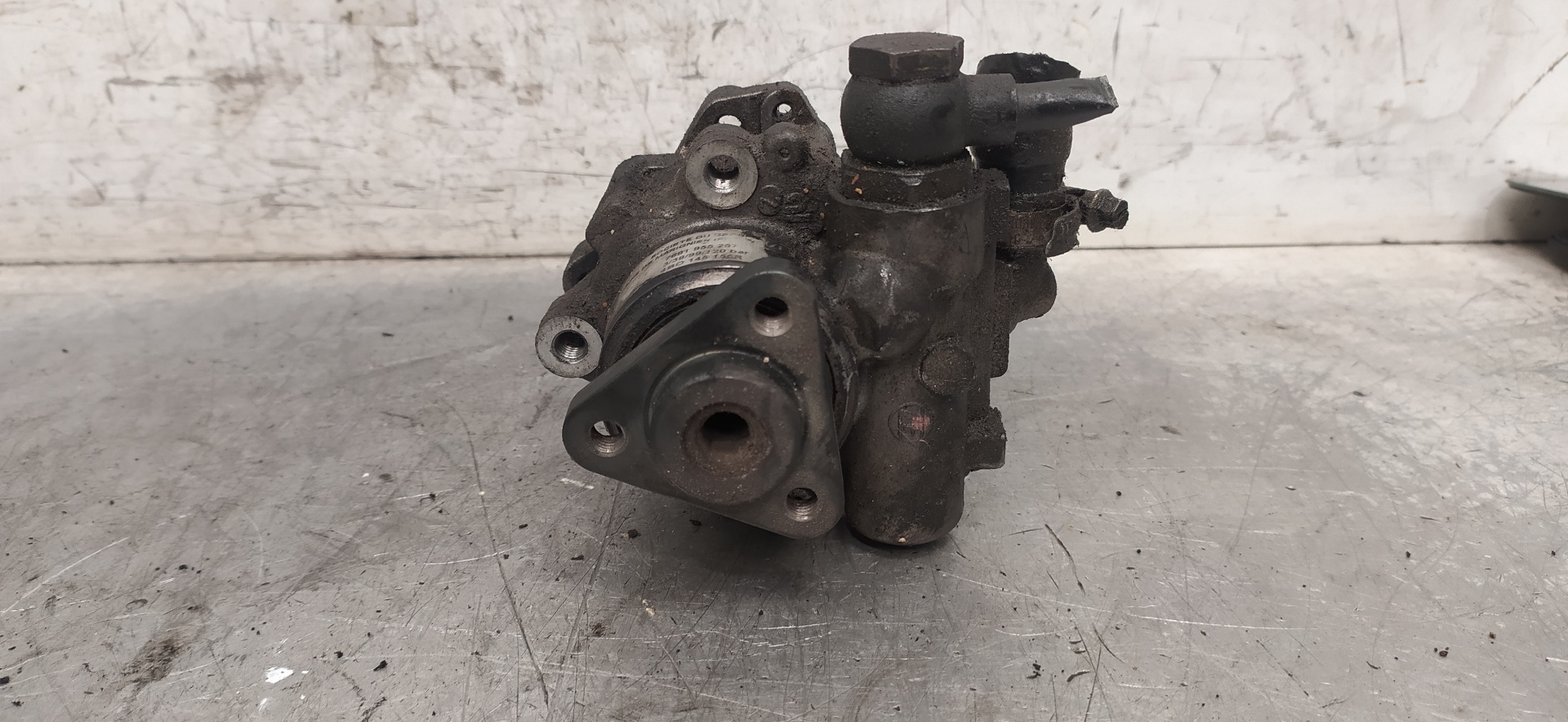 AUDI A6 C5/4B (1997-2004) Power Steering Pump 7691955267 23838388