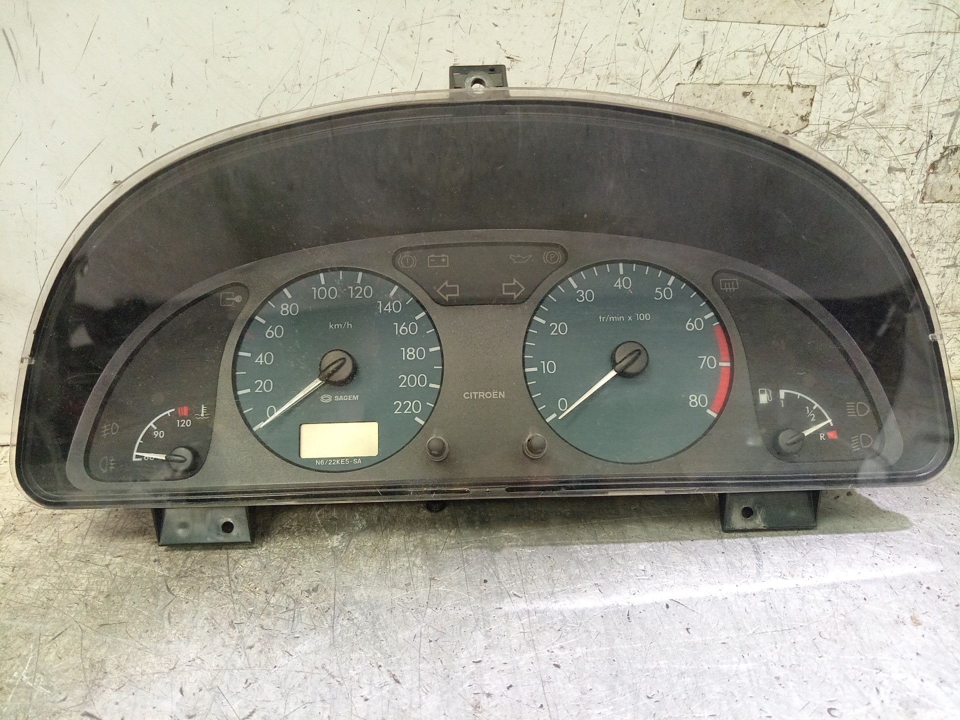MITSUBISHI Galant 8 generation (1996-2006) Speedometer 21655130X 25391393